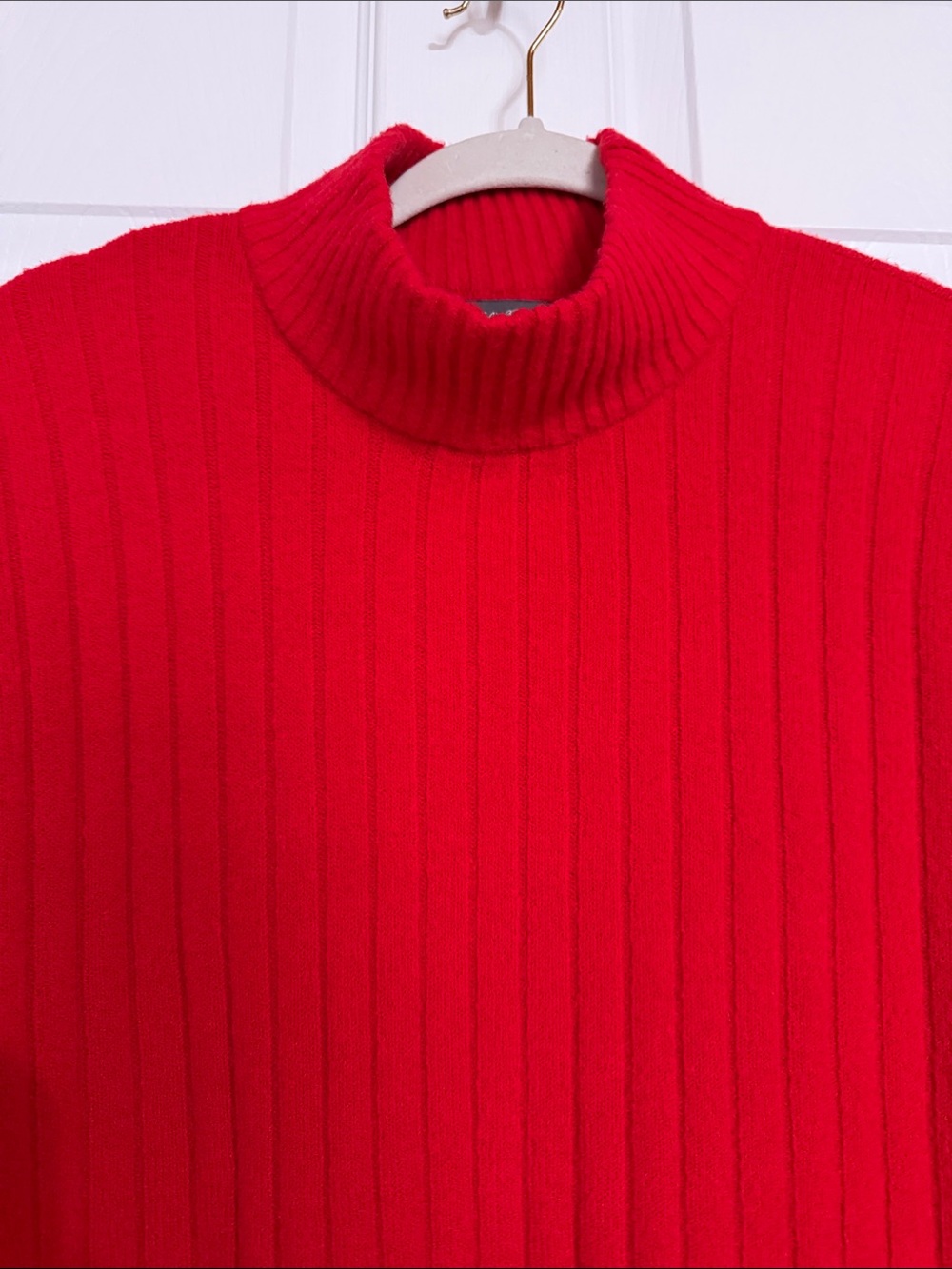 Eddie Bauer Red Ribbed Sweater - Picture 3 of 4